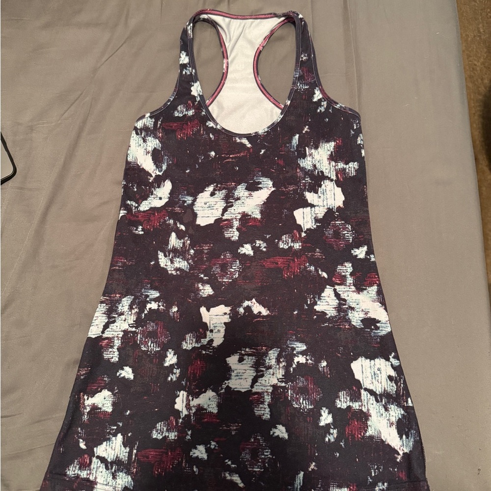 Lululemon Cool Racerback Size 6 Static Blossom